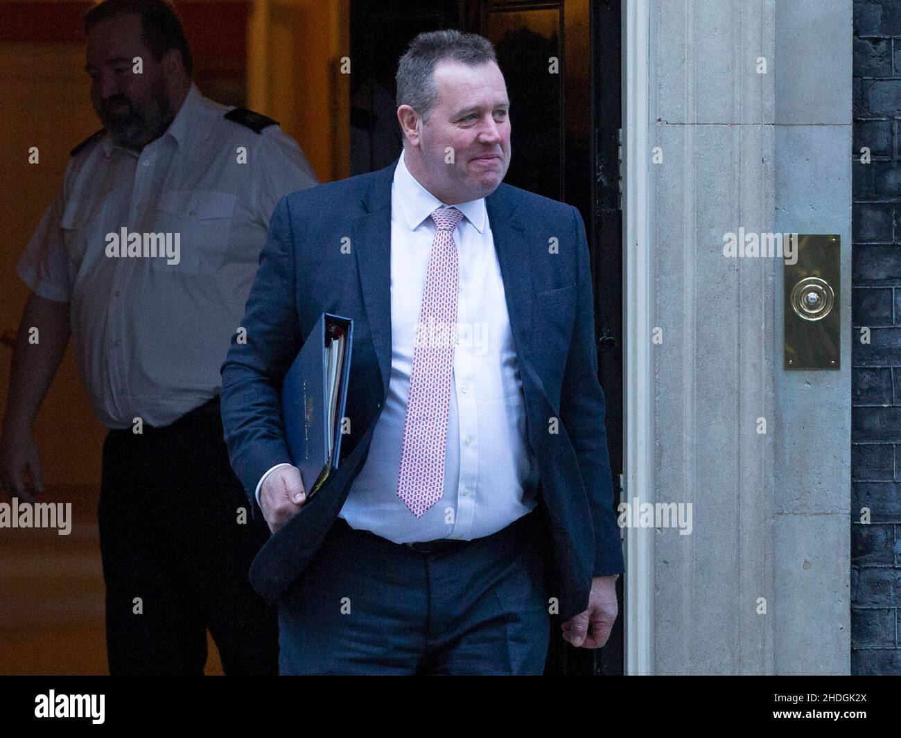 06/01/2022 - il capo conservatore Whip Mark Spencer lascia il numero 10 Downing Street, nel centro di Londra Foto Stock