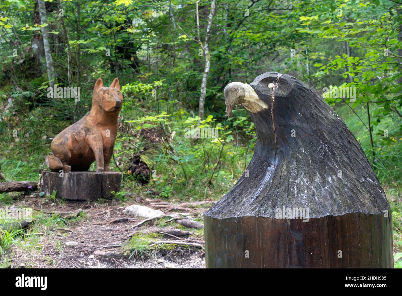 figura in legno, scultura in legno, arte in legno, figure in legno Foto Stock