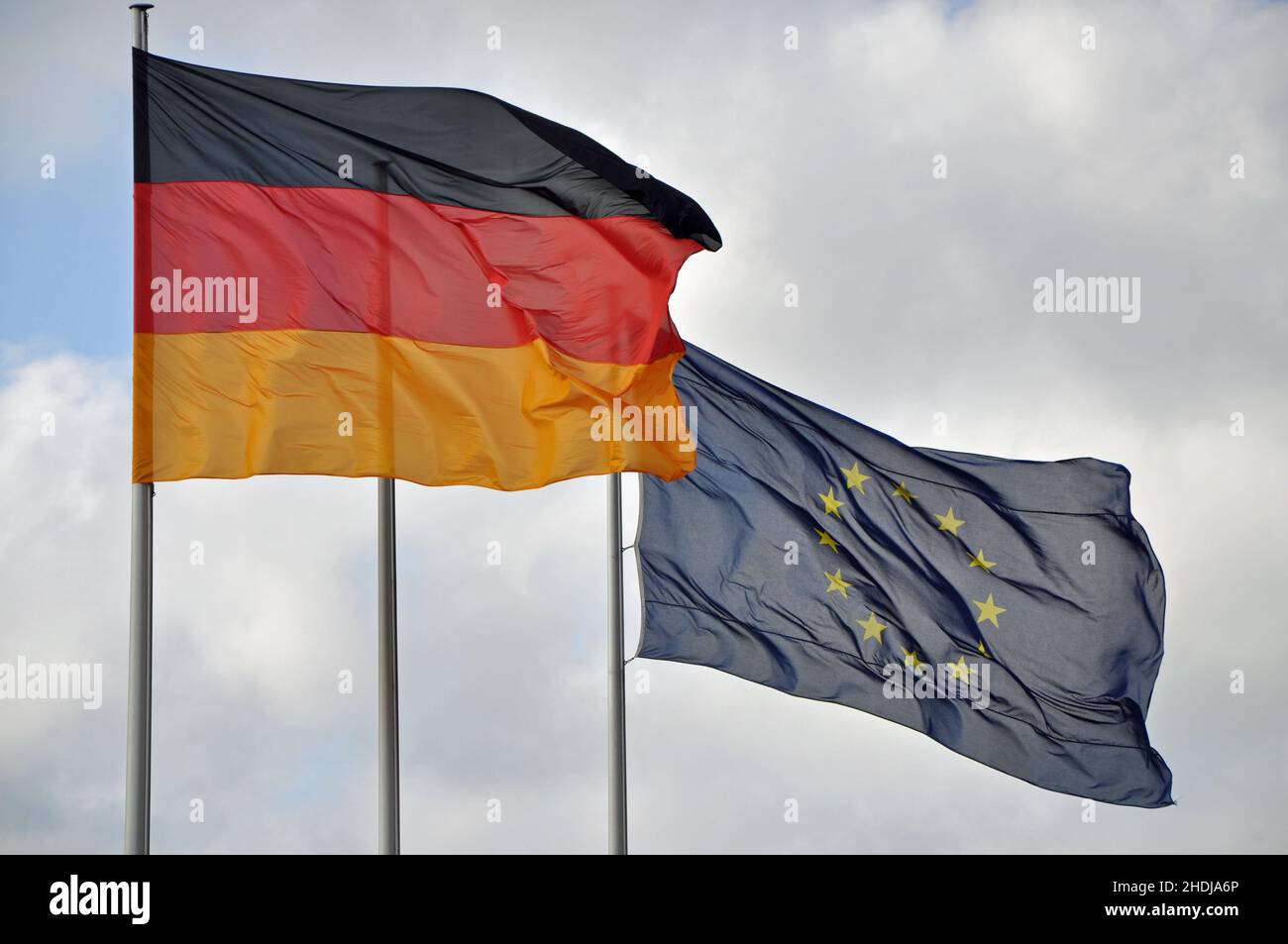 europa, germania, bandiera della germania, bandiera dell'unione europea, europes, germanie, bandiere tedesche, bandiere dell'unione europea Foto Stock