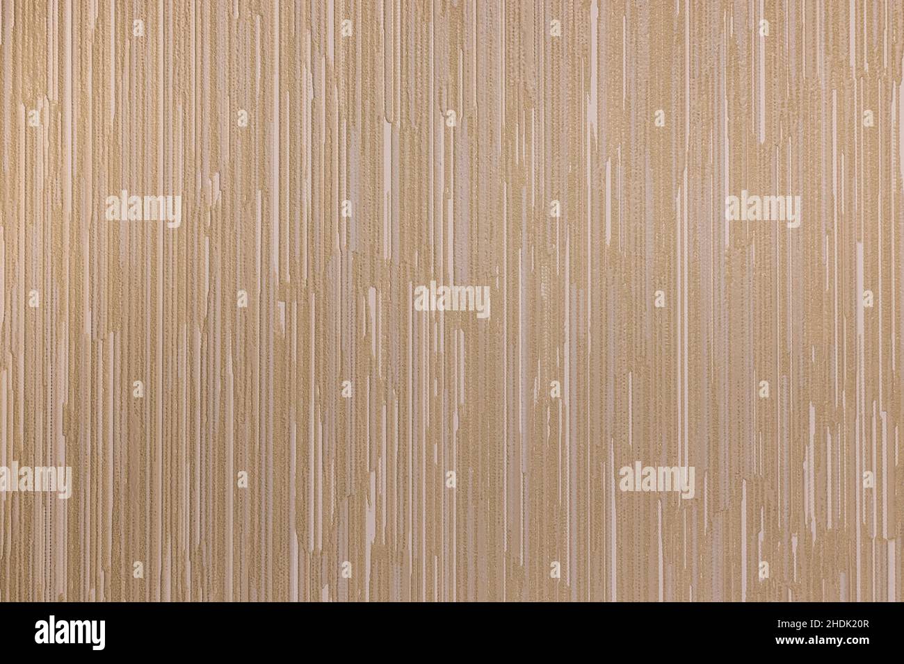 fondo a parete in stucco con texture disordinata. texture a strisce decorative Foto Stock
