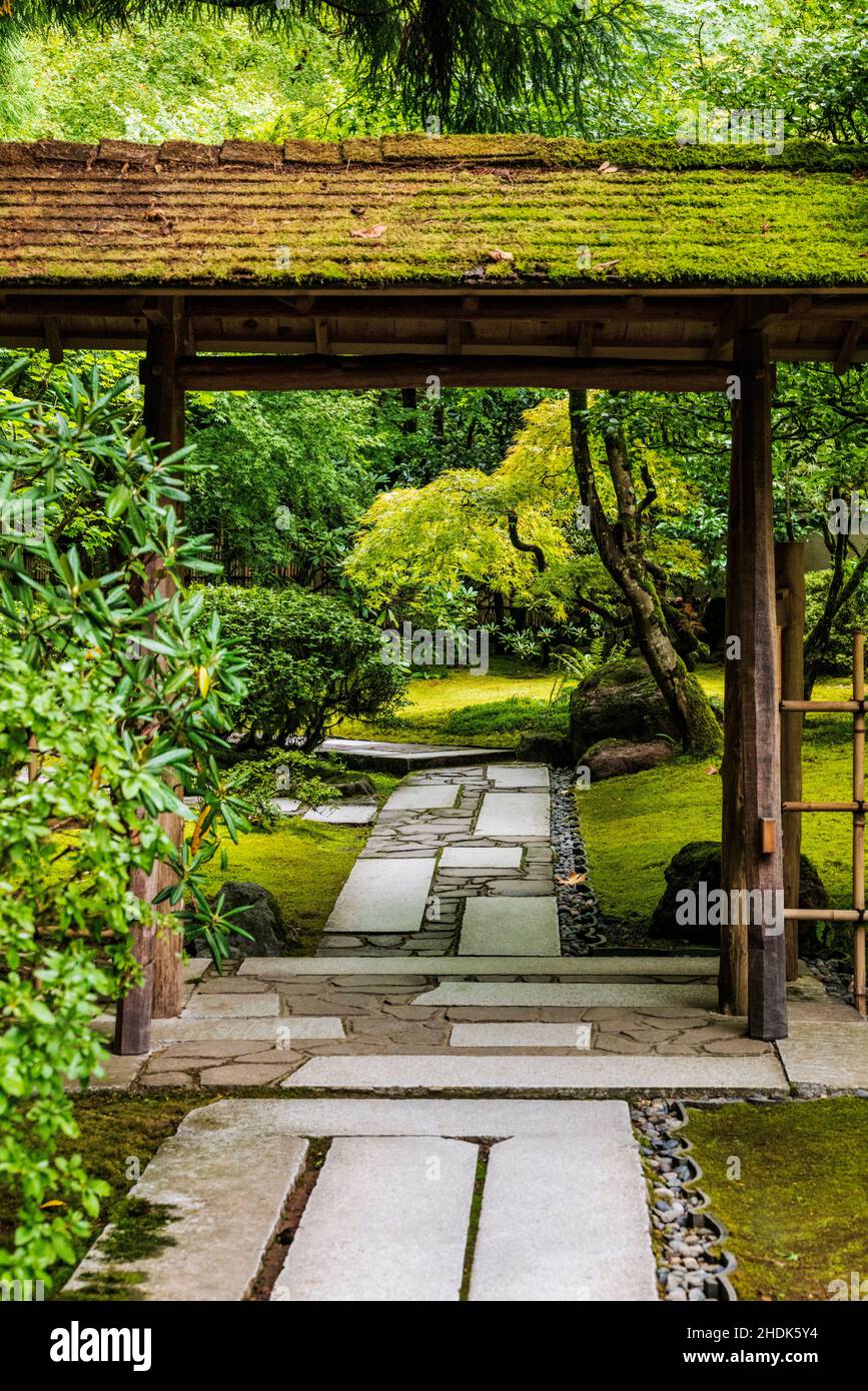 Passerelle in pietra fatte a mano; Portland Japanese Gardens; Portland; Oregon; USA Foto Stock