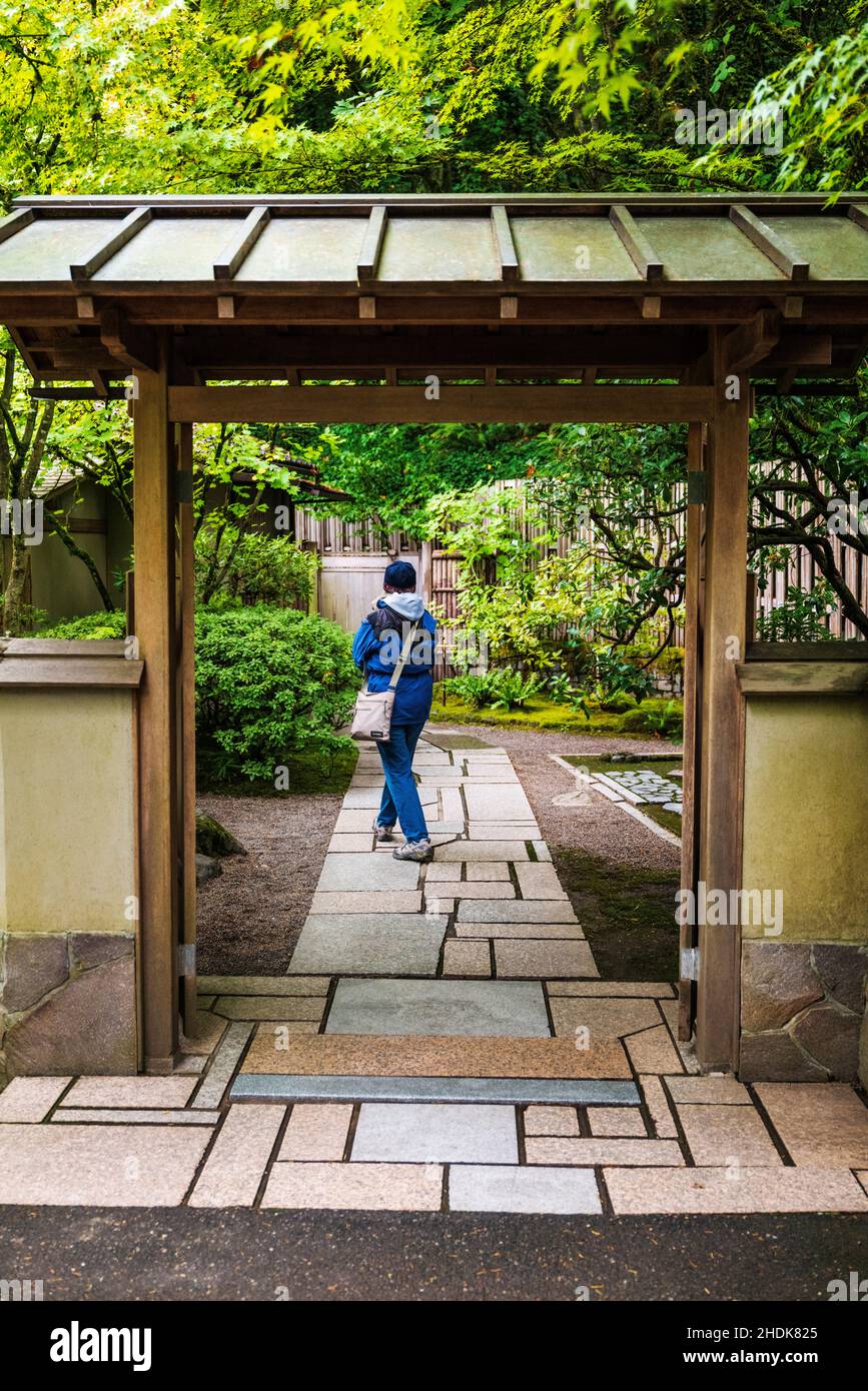 Visita turistica dei Portland Japanese Gardens; Portland; Oregon; USA Foto Stock