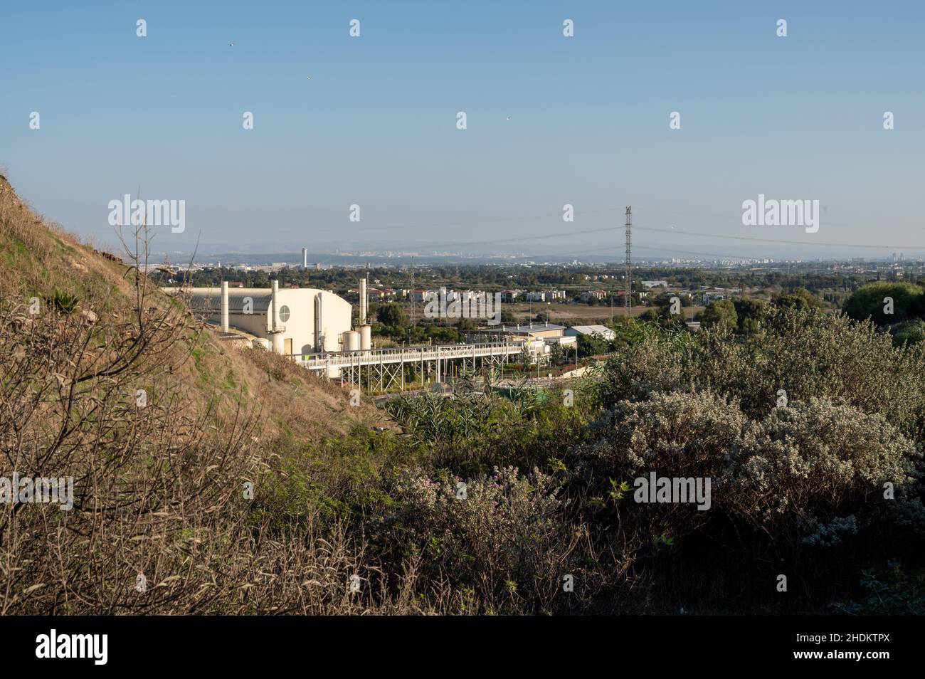 Tel Aviv , Israele - 26 novembre 2021 Ariel Sharon Park ecologico Foto Stock