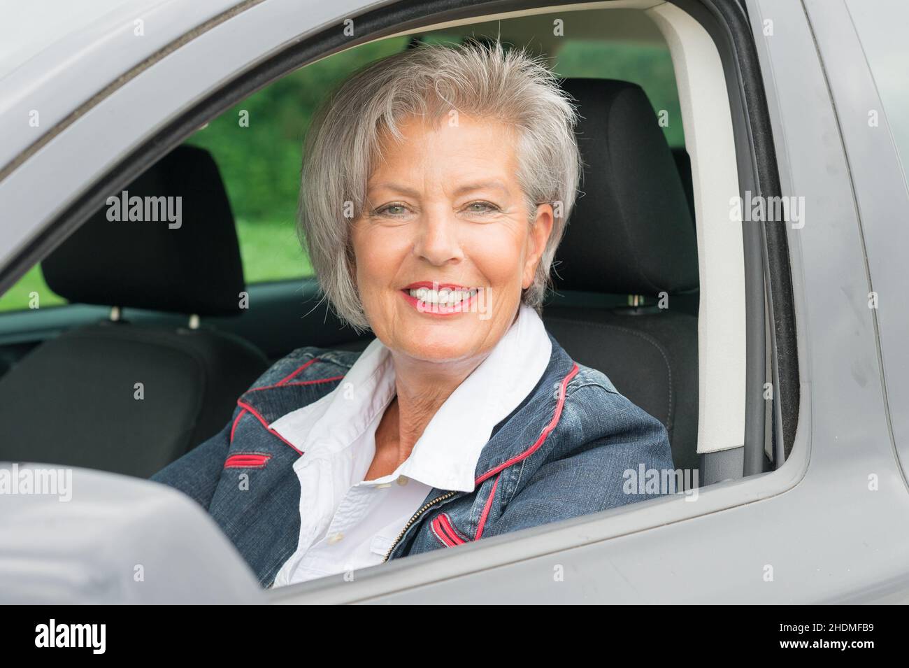 senior, auto, conducente di auto, anziani, vecchi, anziani, auto, autisti Foto Stock