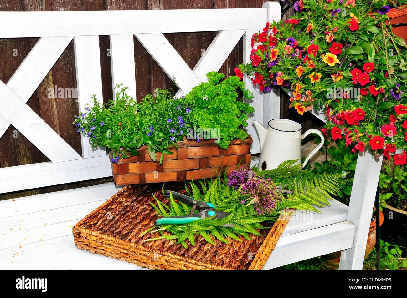 giardino, vita morta, stile di campagna, decorazione del giardino, giardini, ancora lifes, stili di paese, decorazioni di giardino Foto Stock