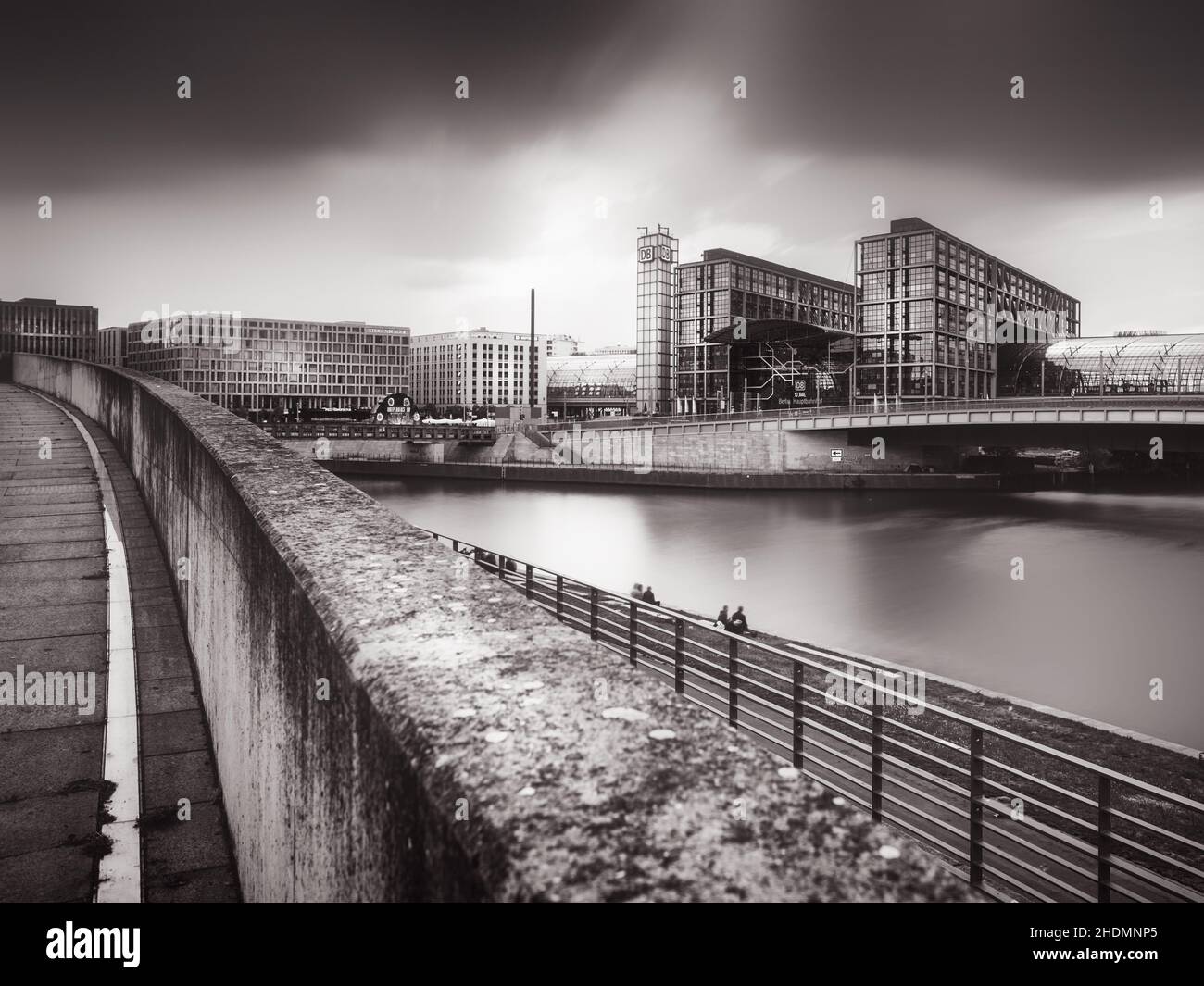 bianco e nero, berlino, stazione principale, bianco e nero, stazioni principali Foto Stock