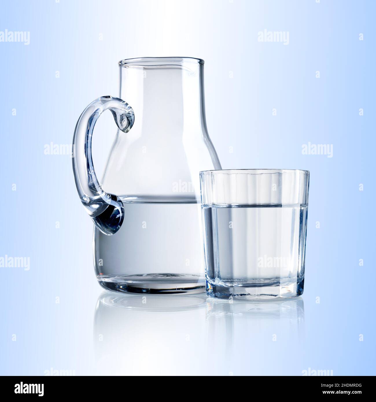 acqua minerale, acqua, caraffa, acqua minerale, caraffa d'acqua Foto stock  - Alamy