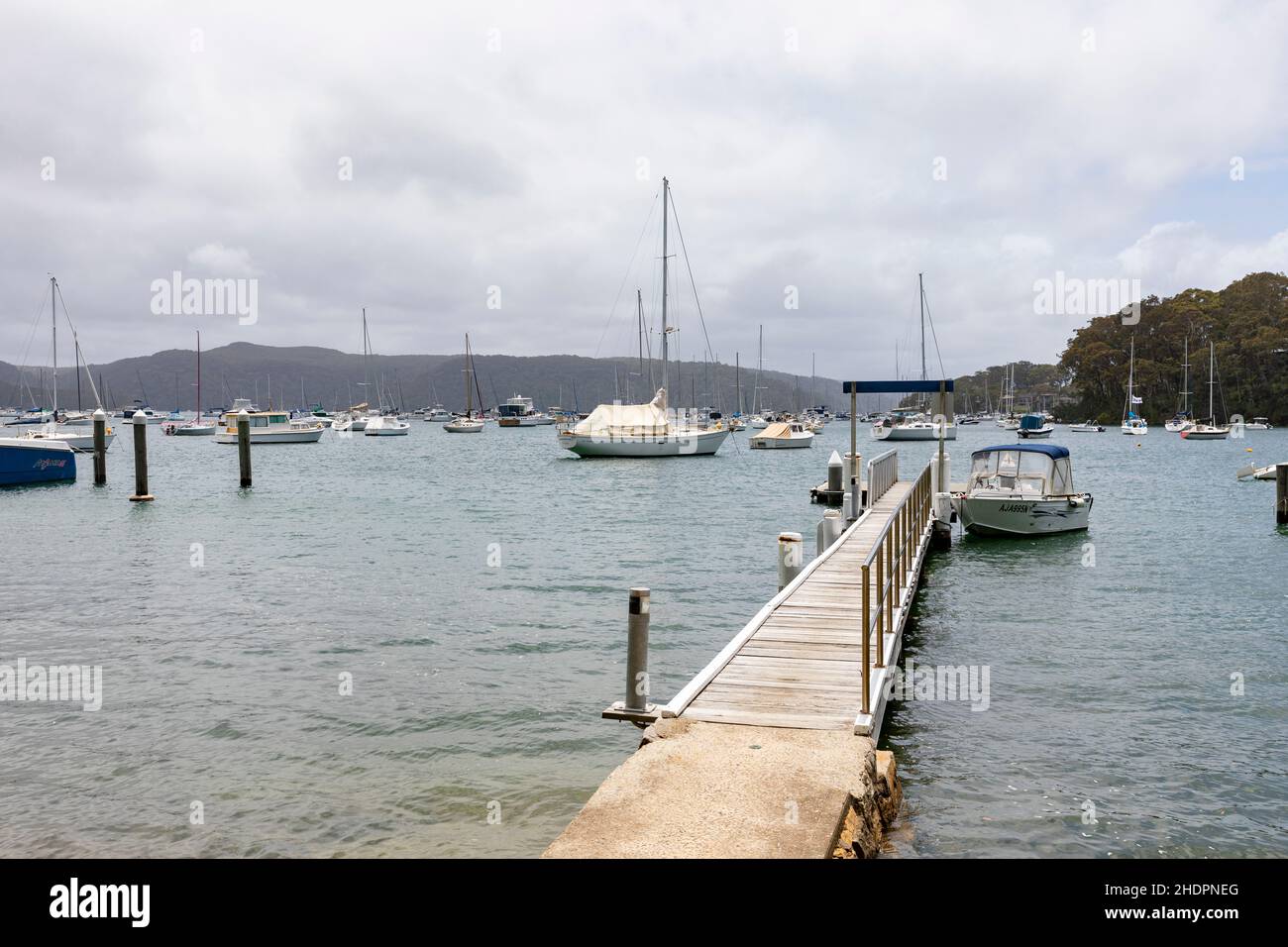 Salt Pan Cove e molo sul Pittwater, Sydney, Australia Foto Stock