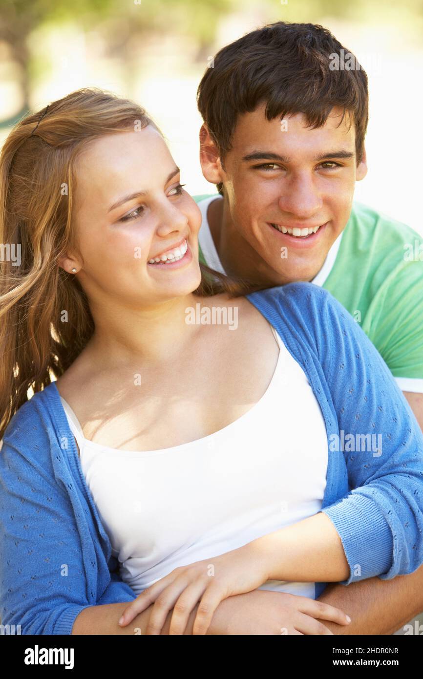 adolescente, coppia, primo amore, teen, adolescente, adolescenti, adolescenti, coppie, primi amori Foto Stock