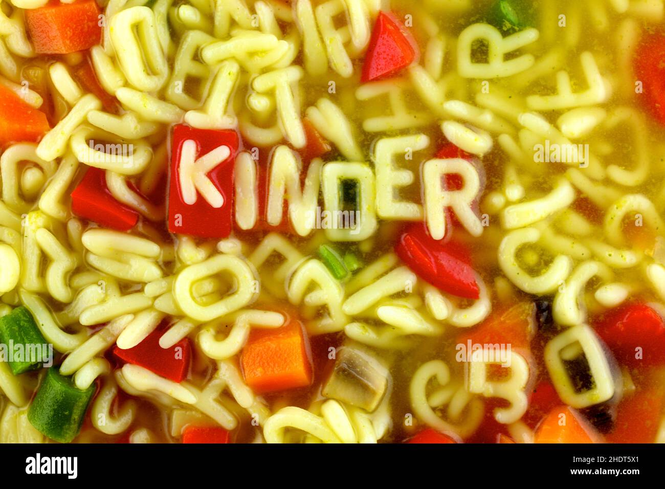minestra alfabetica, minestra di spaghetti, menù per bambini, minestre alfabetiche, minestre di spaghetti, menu per bambini Foto Stock