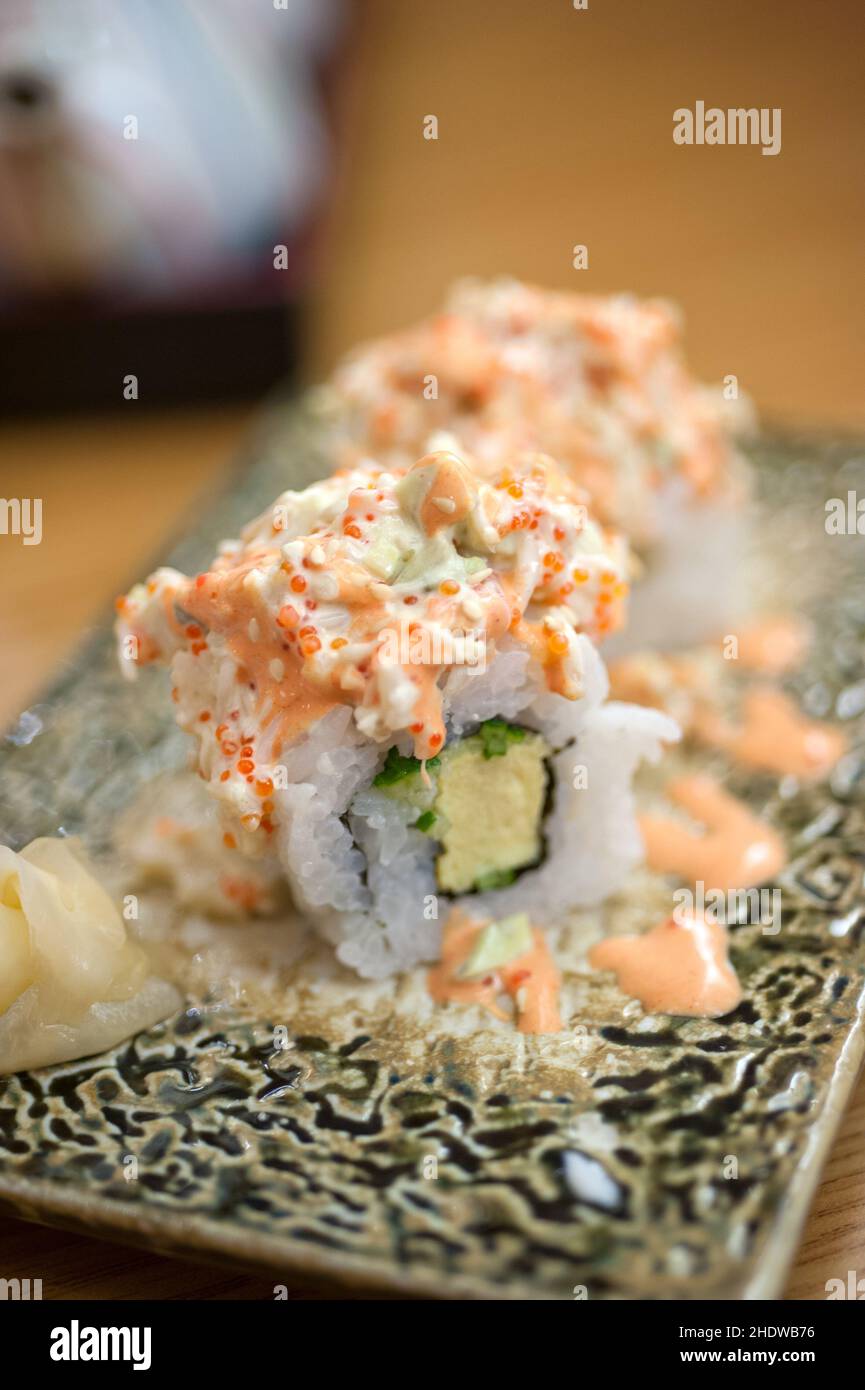 sushi, dentro fuori rotoli, sushi Foto Stock