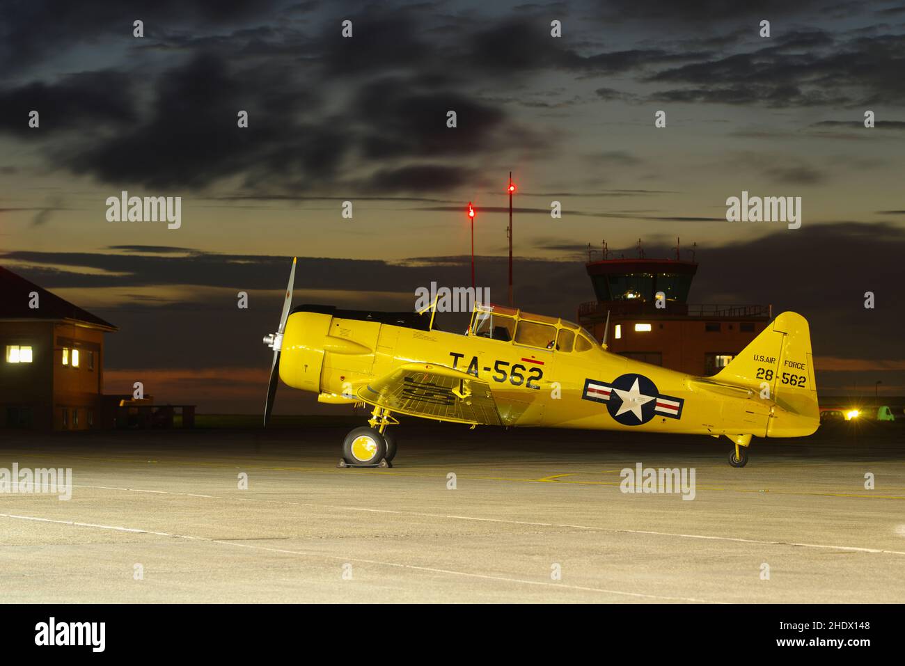 Navy Wings Harvard IV , AT6, G-BSBG, Foto Stock