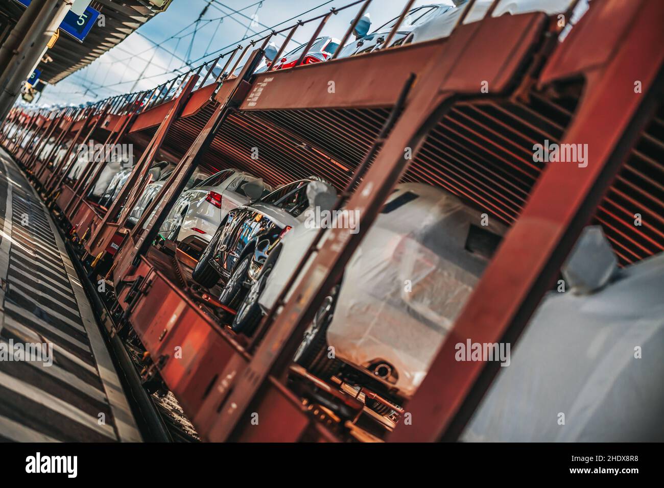 automobili, vagoni merci, treni auto, auto, vagoni merci, treni auto Foto Stock