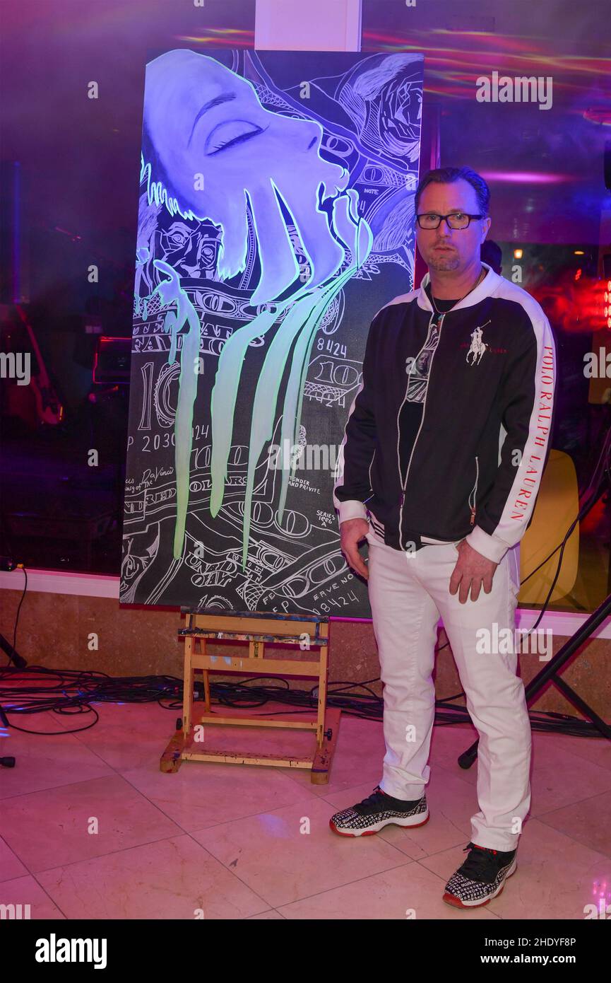 Las Vegas, Nevada, USA. 6th Jan 2022. Arthur Williams Jr. All'evento NFT-focalizzato da NiftyAgenda l'esclusiva galleria di partito di lancio alla tenuta di Mike Tyson a Las Vegas, Nevada il 06 gennaio 2022. Credit: Dee CEE carter/Media Punch/Alamy Live News Foto Stock