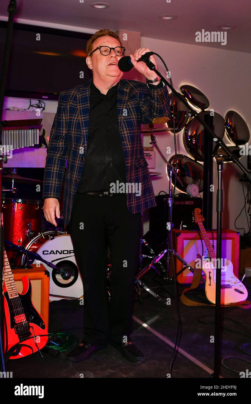 Las Vegas, Nevada, USA. 6th Jan 2022. Michael Terpin all'evento NFT-focalizzato da NiftyAgenda l'esclusiva galleria del partito di lancio alla tenuta di Mike Tyson a Las Vegas, Nevada il 06 gennaio 2022. Credit: Dee CEE carter/Media Punch/Alamy Live News Foto Stock