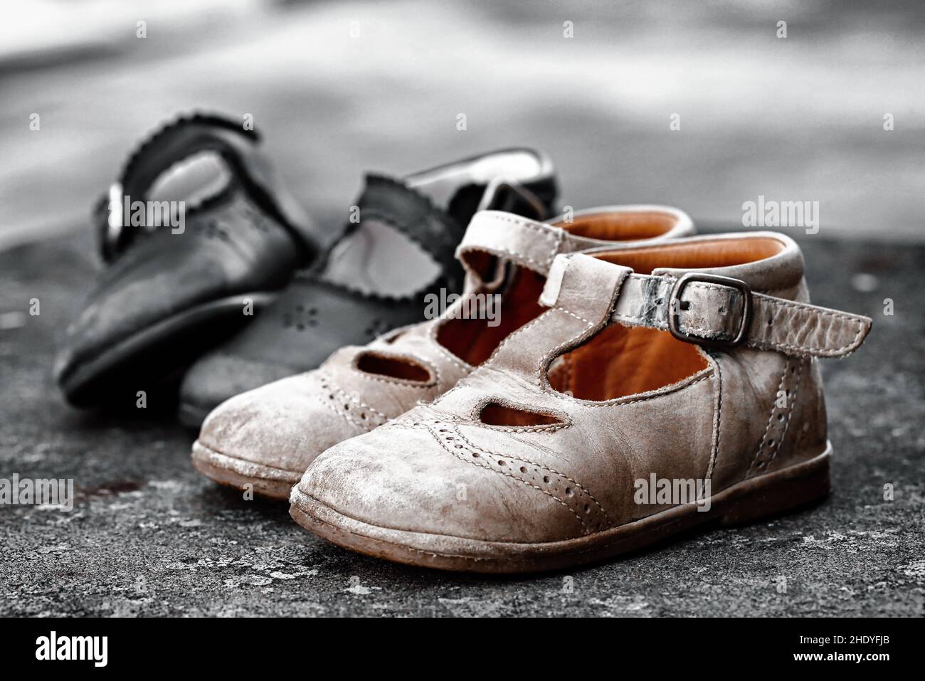 Scarpe vernice deals sbucciate