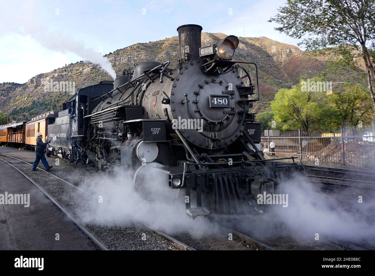 Ferrovia a scartamento ridotto Durango e Silverton nel deposito dei treni di Durango che si prepara alla partenza. Foto Stock