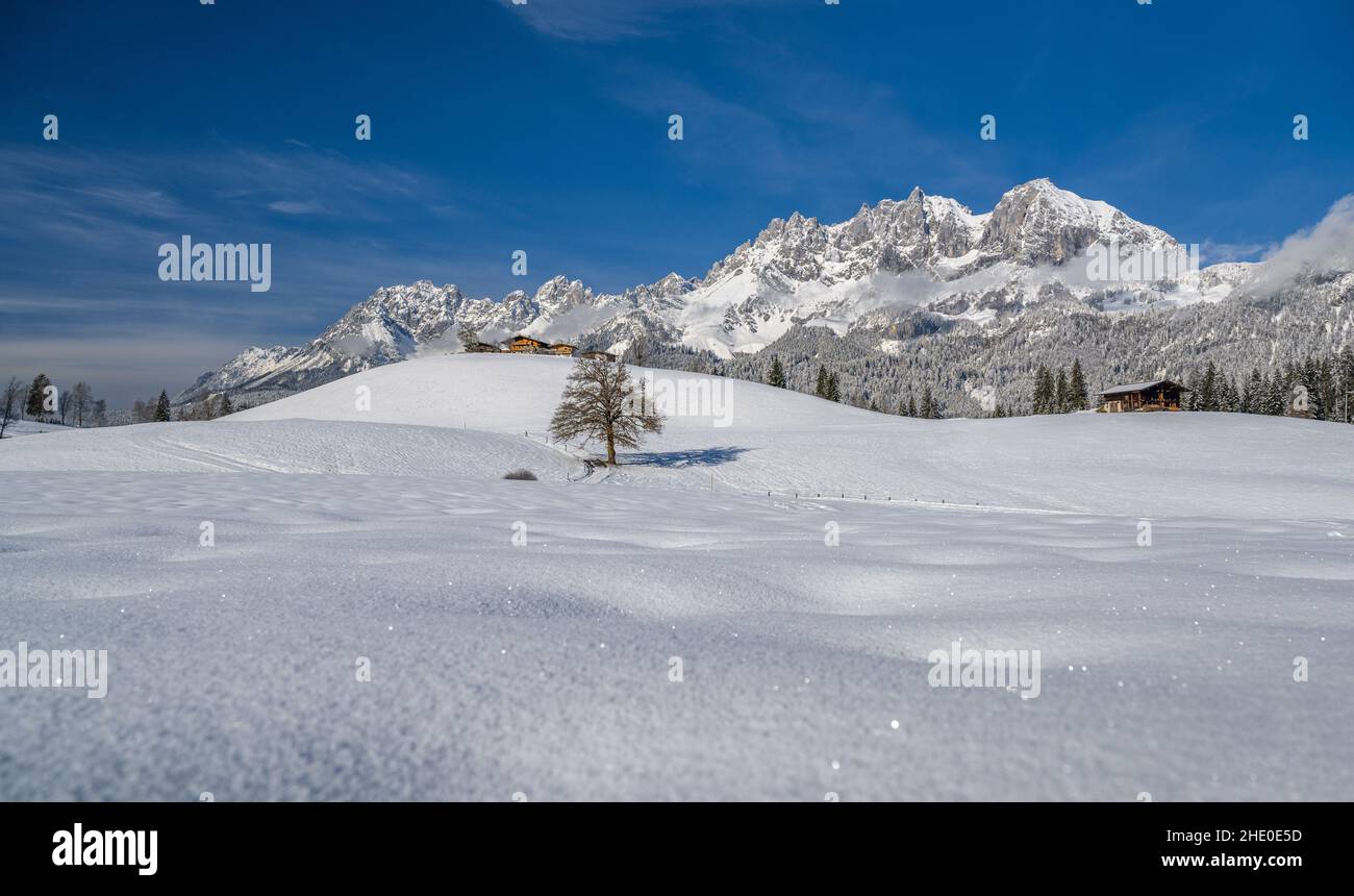 Idilliaco paesaggio invernale a Kitzbuehel, Tirolo, Austria Foto Stock
