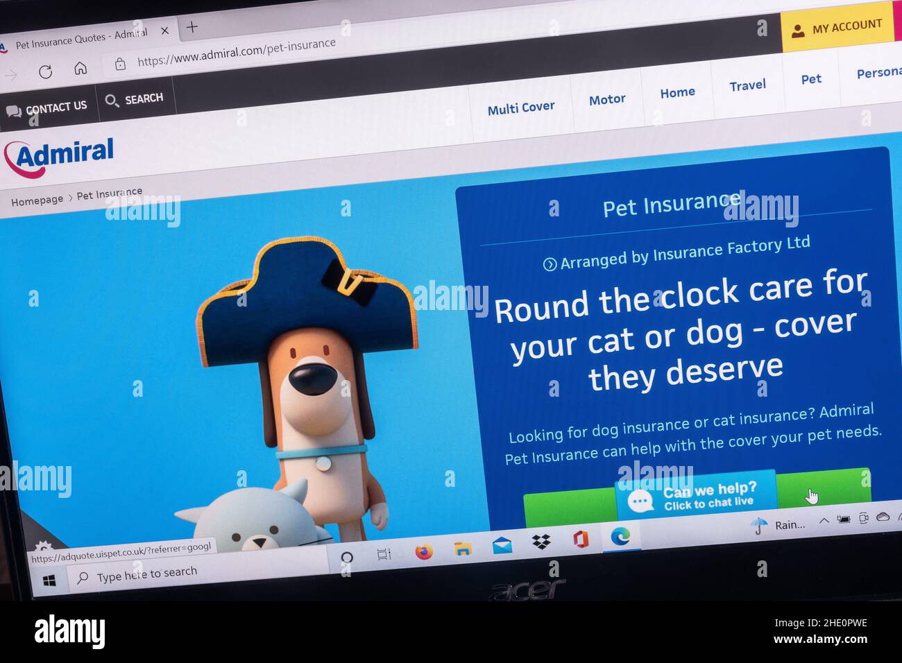 Admiral sito web di assicurazione su uno schermo di computer portatile. Assicurazione per animali domestici, copertura per cani o gatti Foto Stock