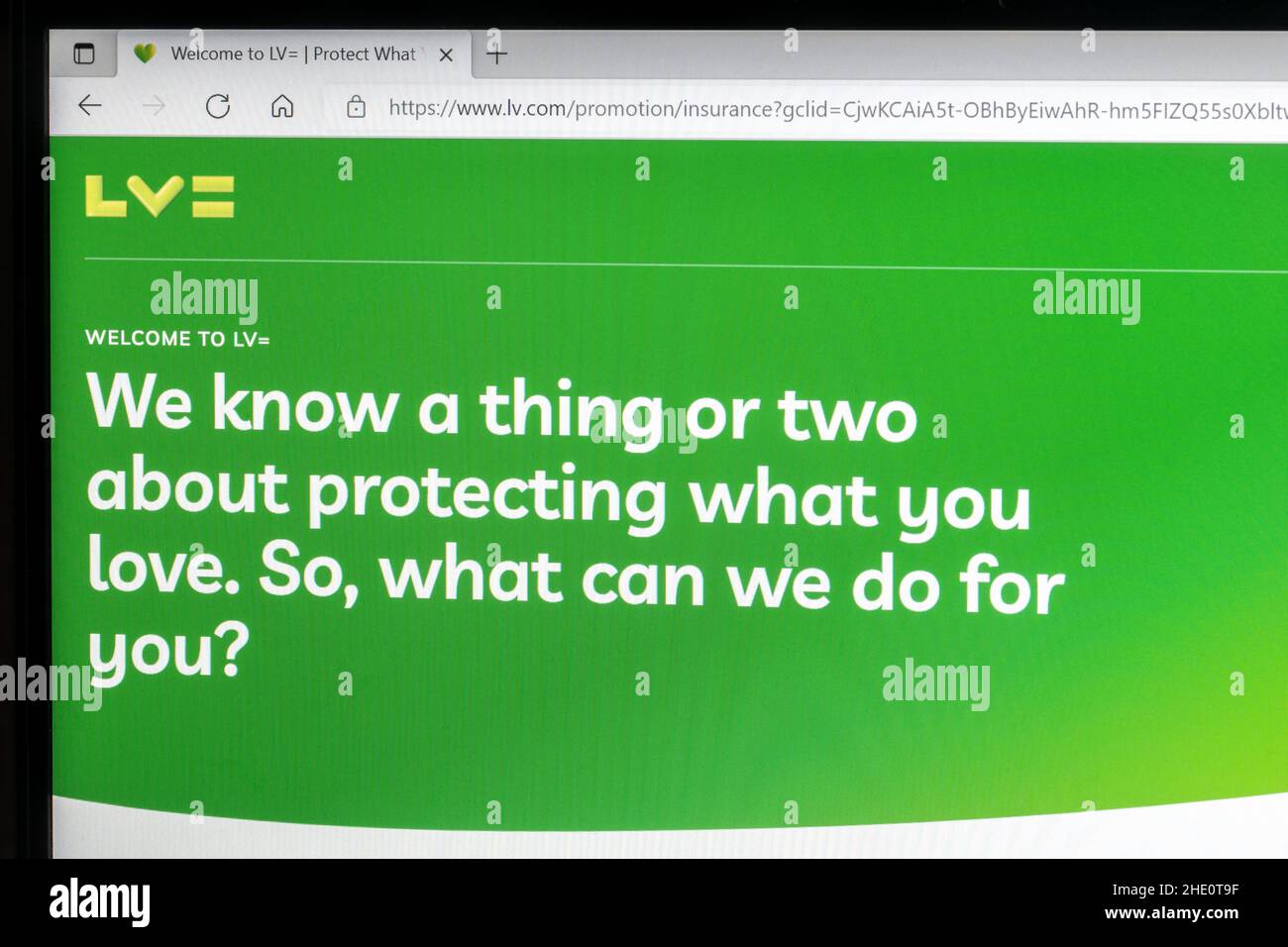 LV= Liverpool Victoria sito web della compagnia di assicurazioni su uno schermo di computer portatile, Regno Unito. Foto Stock
