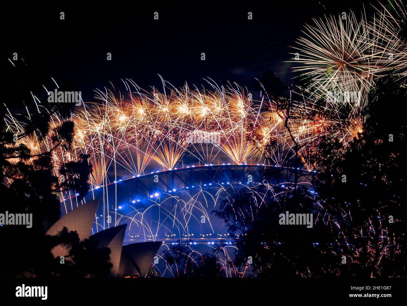 Fuochi d'artificio per la vigilia di Capodanno 2022 a Sydney Foto Stock