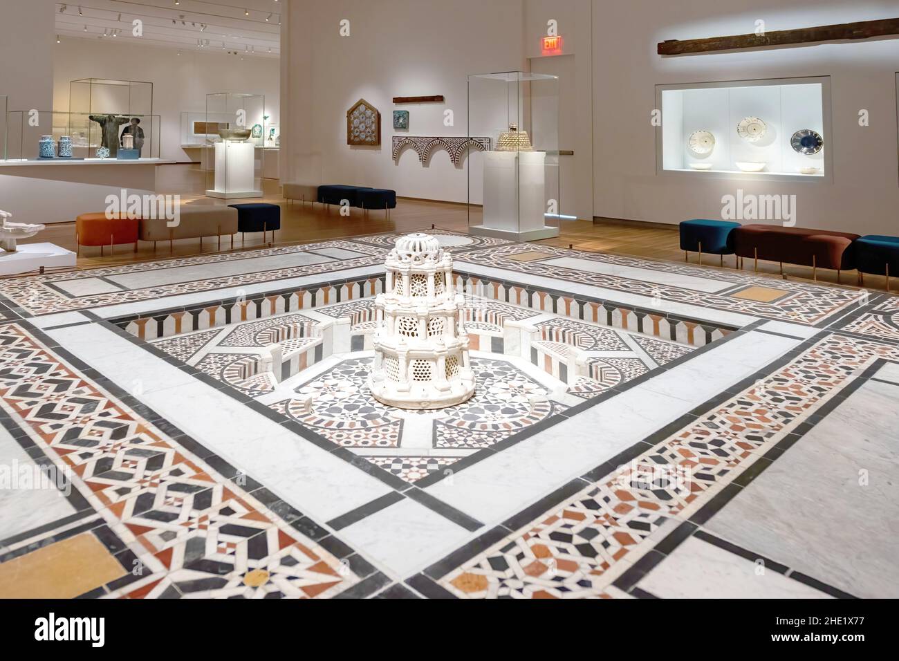 Dettaglio della galleria principale. Il Museo Aga Khan è un museo di arte islamica, arte iraniana e cultura musulmana.Gen. 8, 2022 Foto Stock