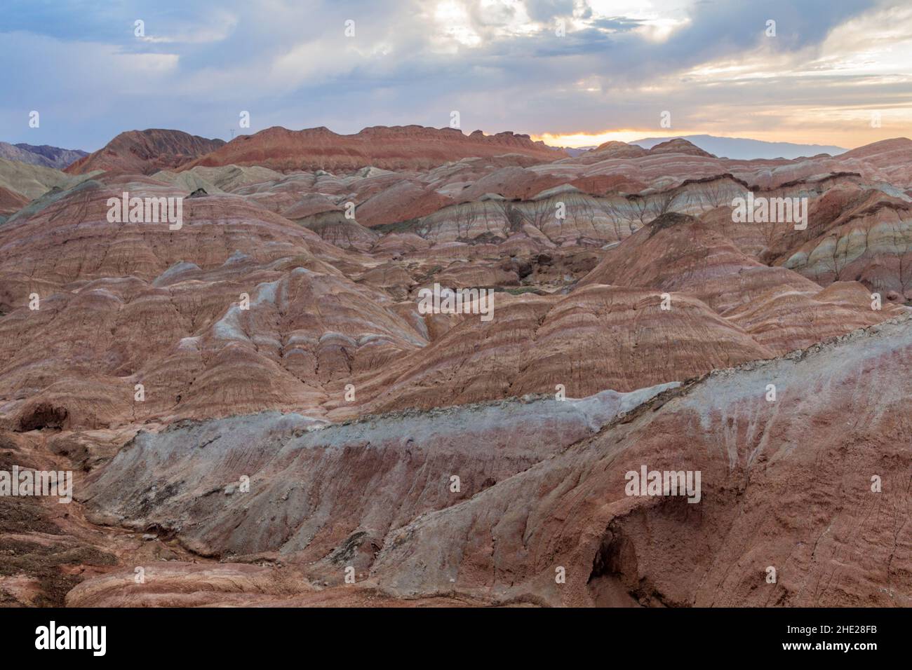 Rainbow Mountains of Zhangye Danxia National Geopark, provincia di Gansu, Cina Foto Stock