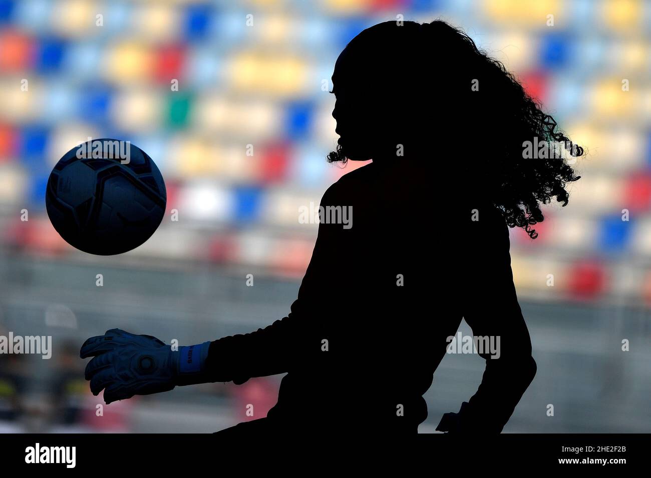 Selena Babb di AC Milan si riscalda durante la finale femminile di super-coppa tra Juventus FC e AC Milan allo stadio Benito Stirpe di Frosinone (Italia), 8th gennaio 2022. Foto Andrea Staccioli / Insidefoto Foto Stock