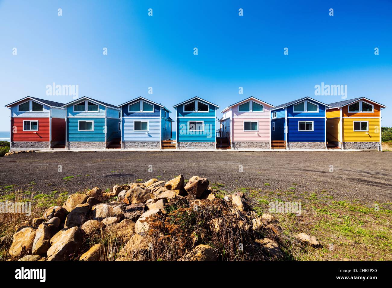 Fila di case colorate; città costiera di Neptune; Oregon; USA Foto Stock