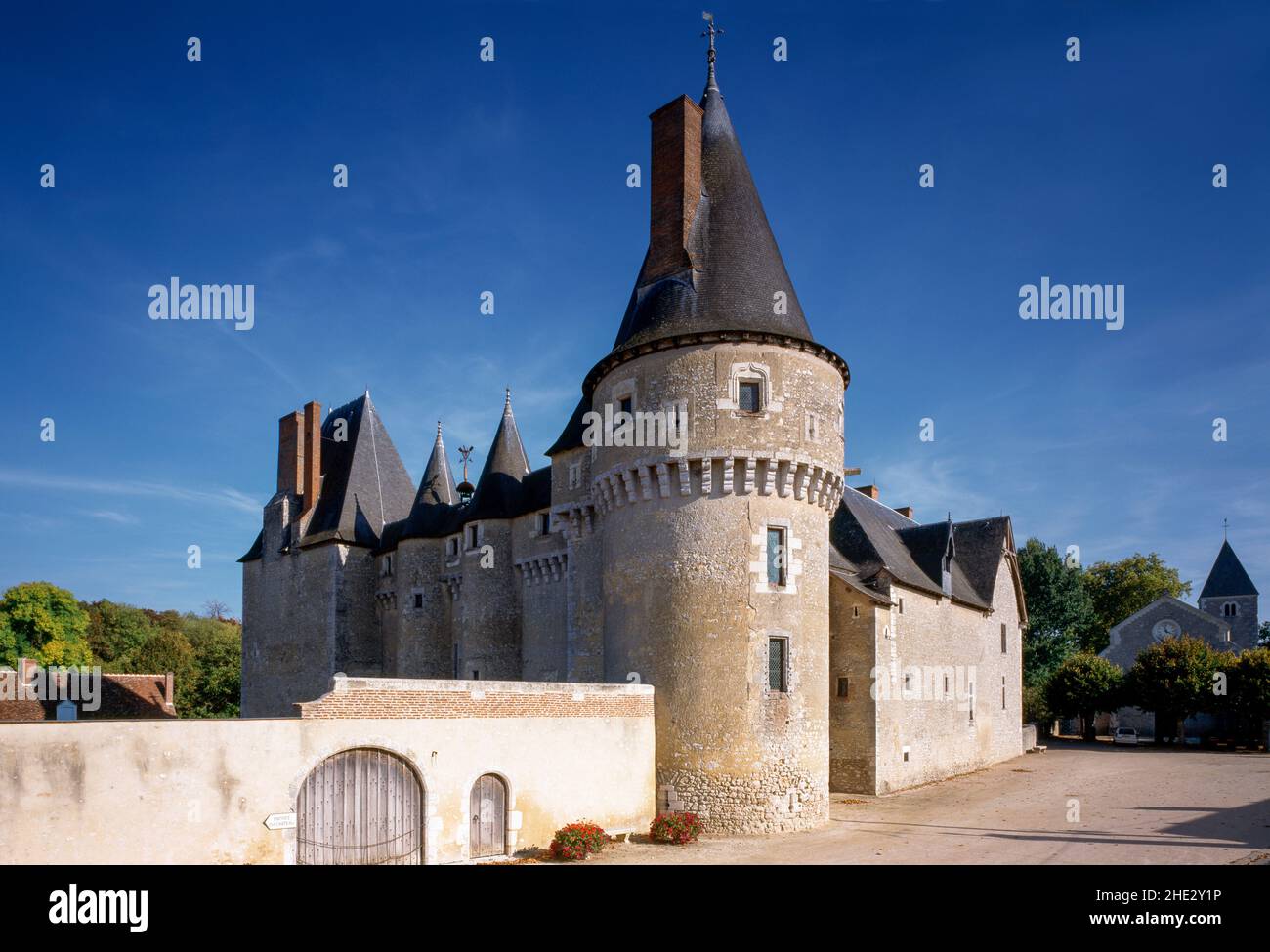 Fougeres-sur-Bievre, Chateau, Blick von Nordwesten Foto Stock