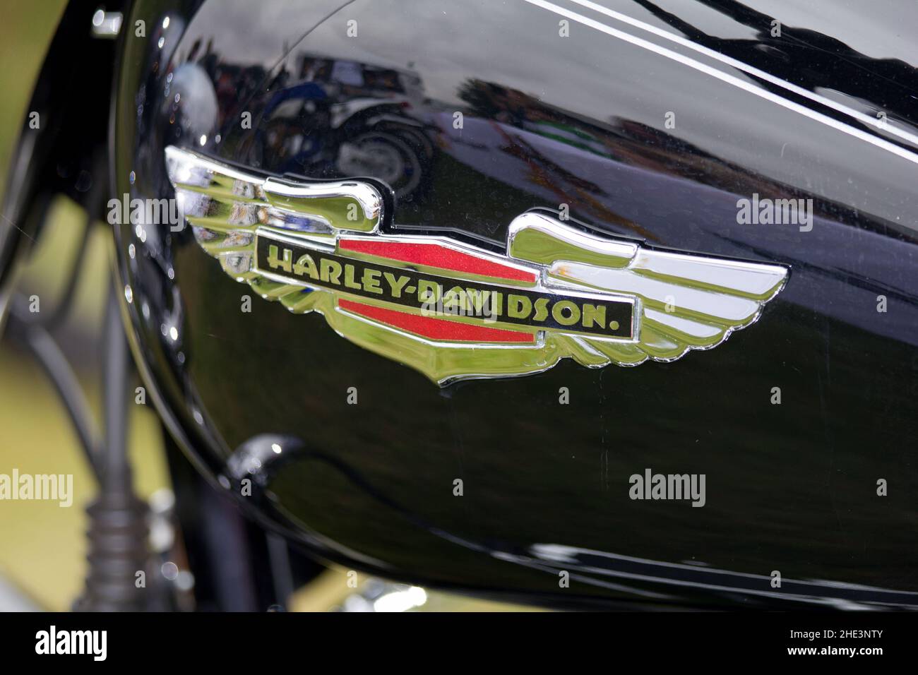 Dettaglio della moto Harley-Davidson, logo del serbatoio benzina per moto Foto Stock