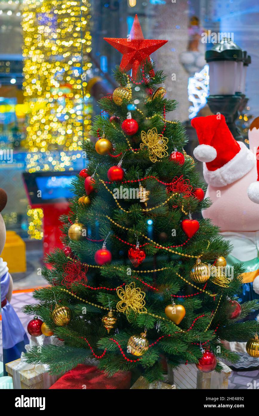 Decorazioni natalizie per l'albero di Natale. Sfondo delle vacanze. Foto Stock