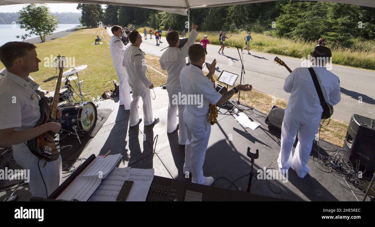 I marinai supportano Seattle Rock and Roll Marathon 15061 Foto Stock