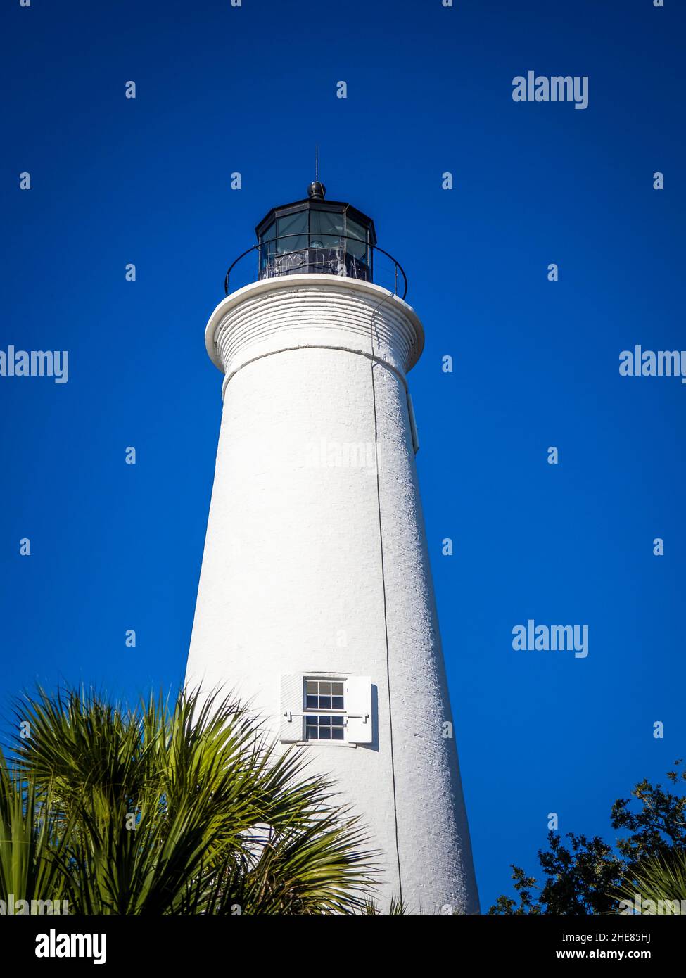 Faro di St Marks a St Marks National Wildlife Refuge sulla costa del Golfo del Messico in Florida Foto Stock