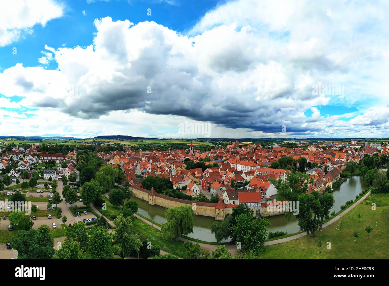 Veduta aerea di Weißenburg in buone condizioni atmosferiche Foto Stock