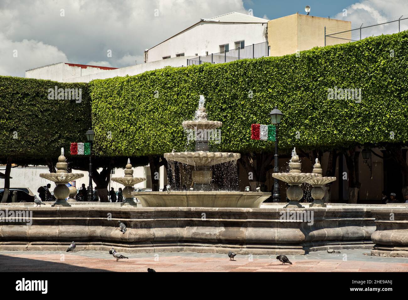Fontana Nettuno nel Jardin Guerrero o Giardino Guerrero nella vecchia sezione coloniale di Santiago de Queretaro, Stato Queretaro, Messico. Foto Stock