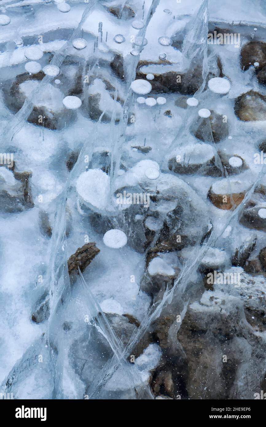 Canada, Alberta, Canmore, Spray Valley Provincial Park, close-up Ice e Rock astratto Foto Stock