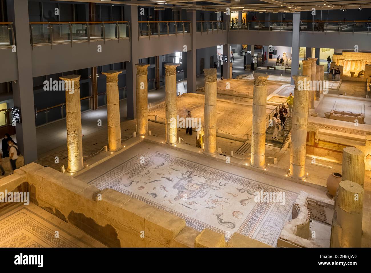 Interno del museo Zeugma Mosaic a Gaziantep, Turchia Foto Stock