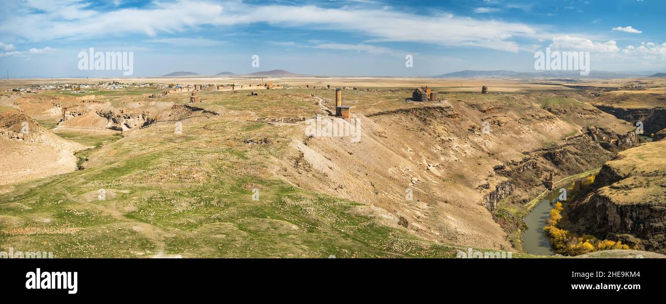 Grande panorama del sito storico di Ani in Anatolia orientale, Turchia Foto Stock