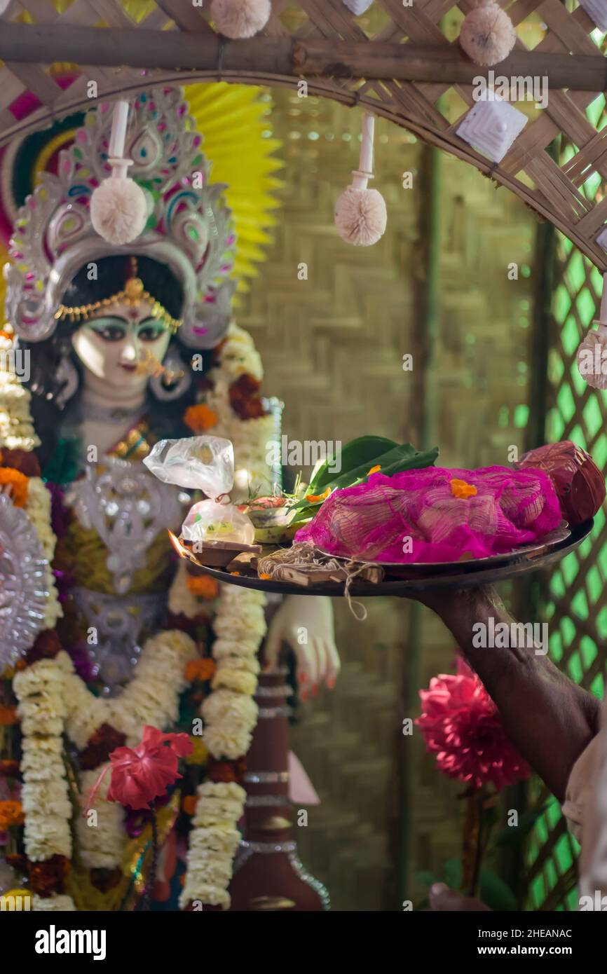 Zig Zag Dea Saraswati Devi Dio Della Conoscenza E Della Saggezza