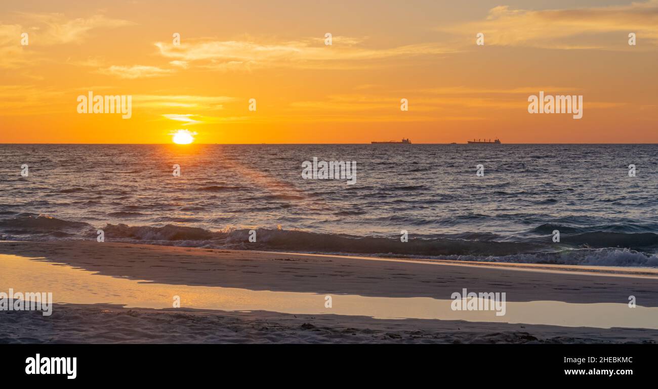 Tramonto a Mosman Beach, Australia occidentale Foto Stock