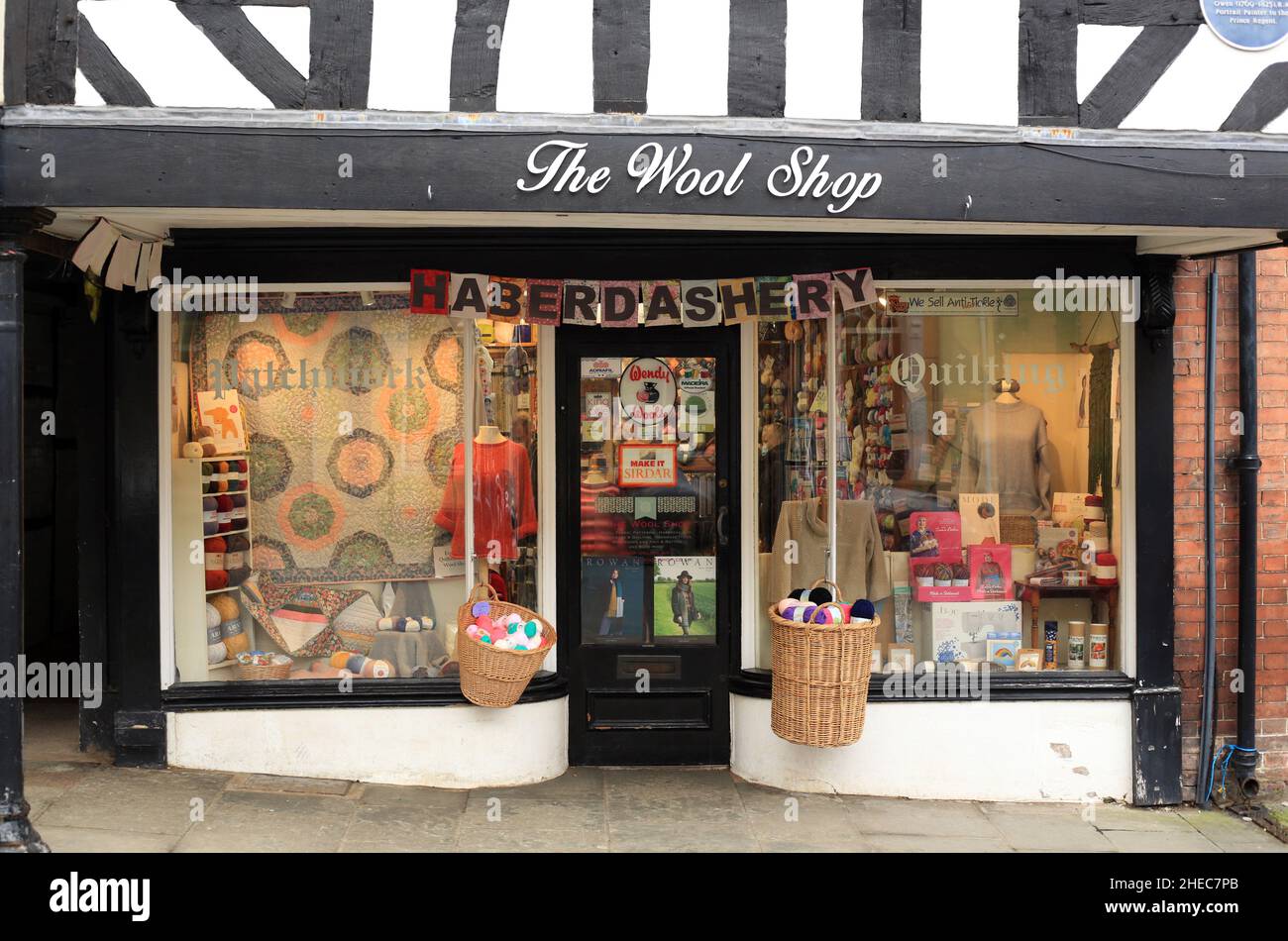 Il negozio di lana a Ludlow, Shropshire, Inghilterra, Regno Unito. Foto Stock