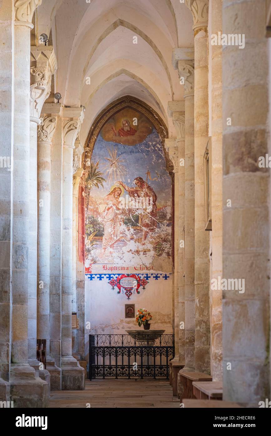 Francia, Nievre, Saint-Reverien, villaggio sulla via Lemovicensis o Vezelay, uno dei modi principali per Santiago de Compostela, 12th secolo Saint-Reverien chiesa romanica, Cluniac Site Foto Stock
