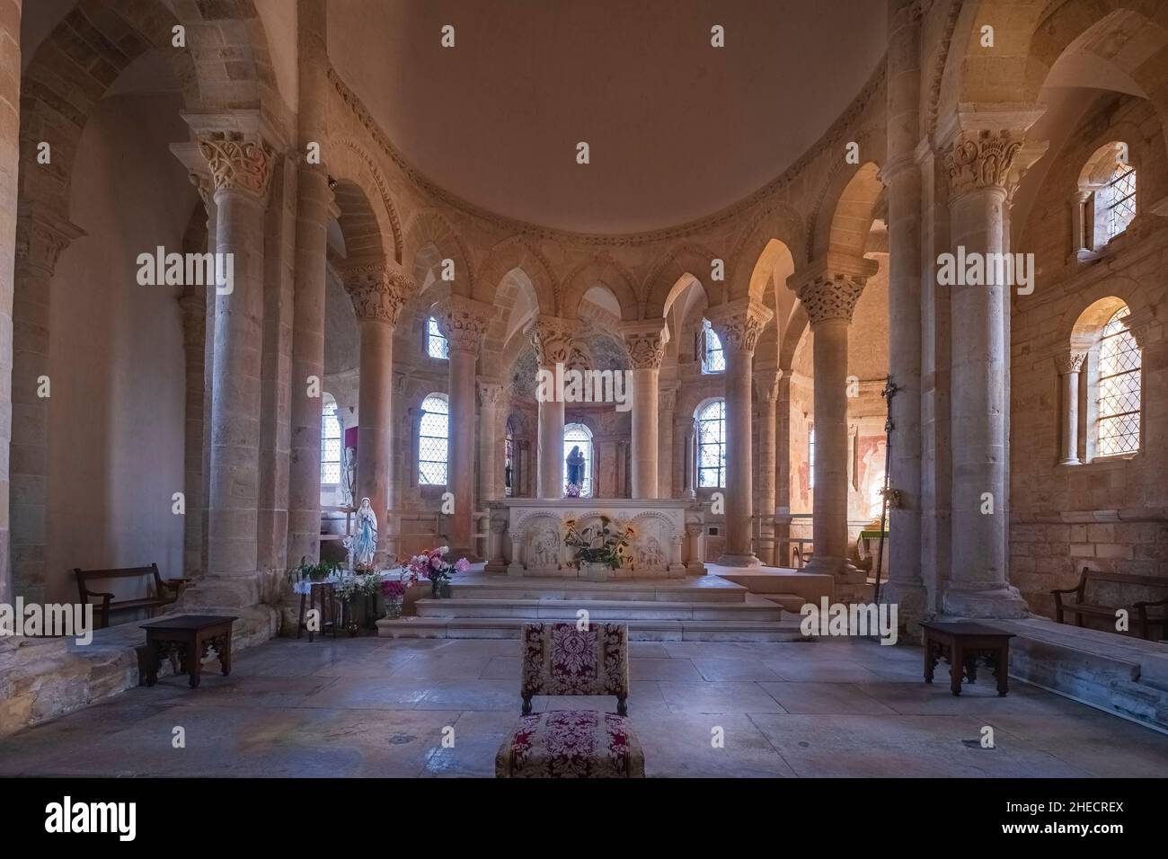 Francia, Nievre, Saint-Reverien, villaggio sulla via Lemovicensis o Vezelay, uno dei modi principali per Santiago de Compostela, 12th secolo Saint-Reverien chiesa romanica, Cluniac Site Foto Stock