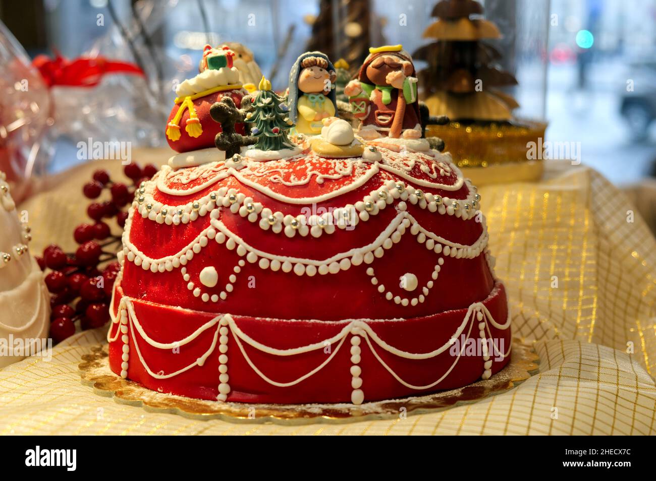 Torta di Natale decorata con pasta di zucchero
