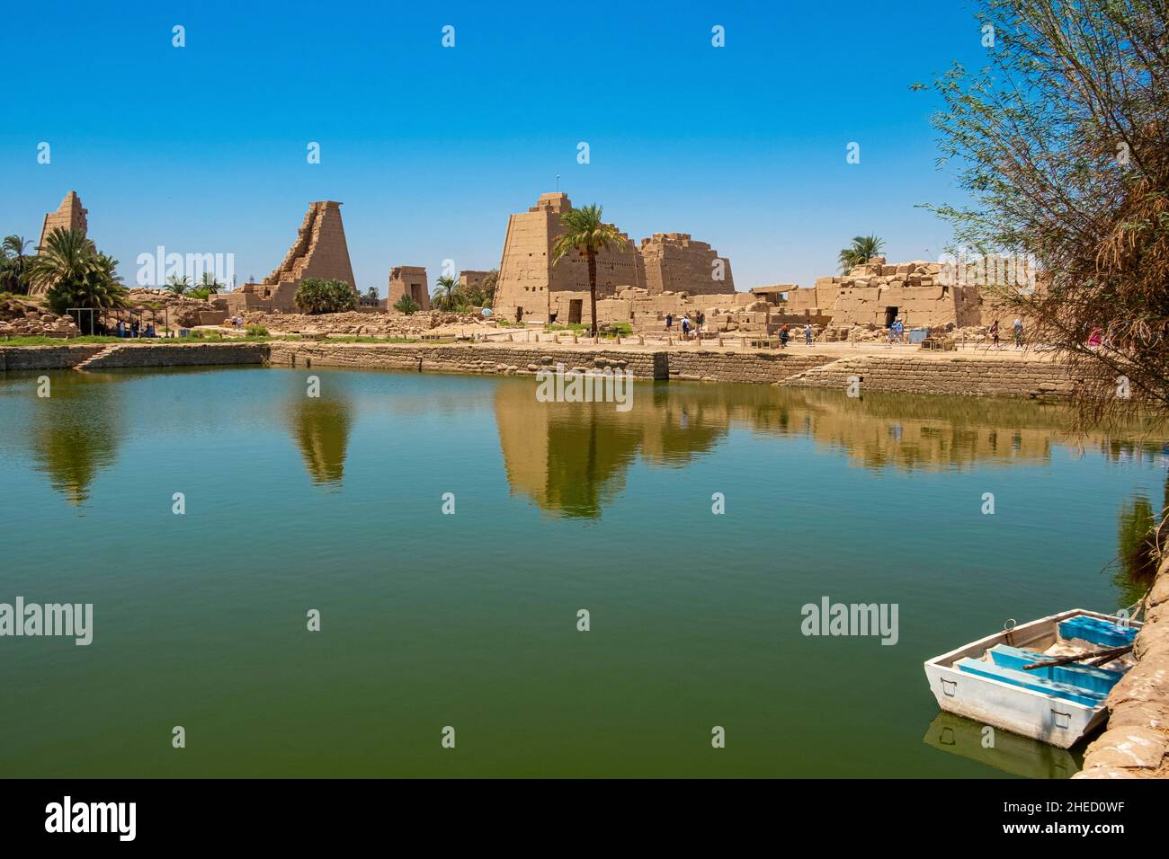 Egitto, Alto Egitto, Valle del Nilo, Luxor, tempio di Karnak, Patrimonio dell'umanità dell'UNESCO, il bagno sacro Foto Stock