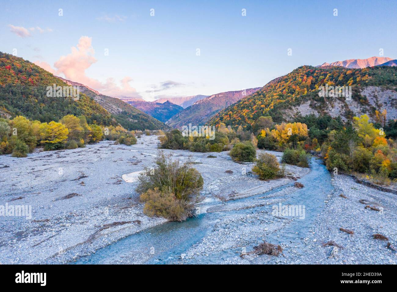 Francia, Alpes de Haute Provence, riserva naturale geologica dell'alta Provenza, la Javie, alta valle di Foto Stock