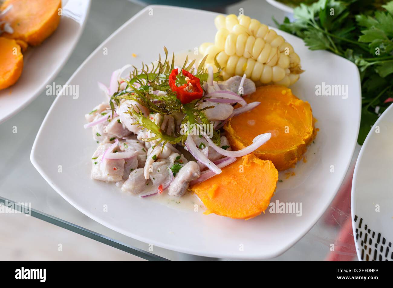 ceviche, piatti di pesce, cucina peruviana Foto Stock