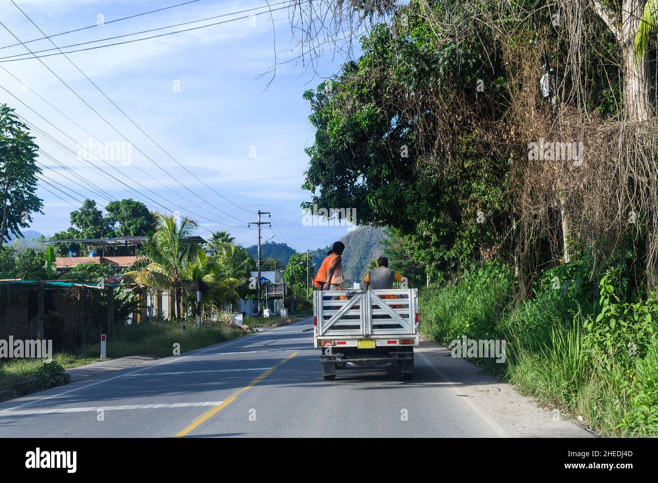 Tipico modo di trasportare persone in un camion in iquitos - Perù Foto Stock
