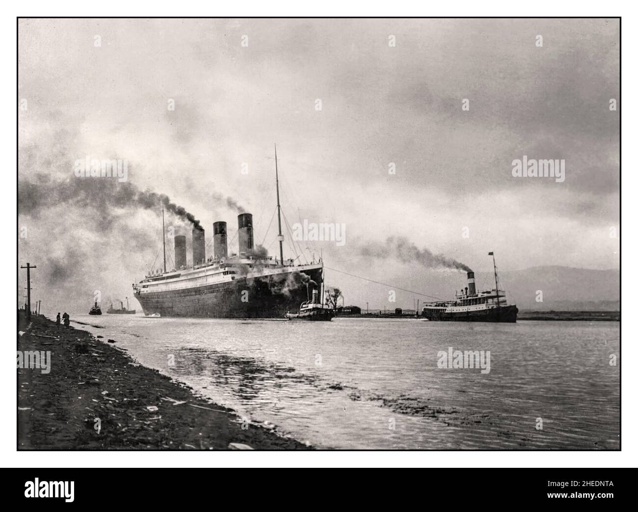 L'RMS Titanic inizio di una giornata di prove in mare sotto vapore Belfast Lough Ireland Data 2nd aprile 1912. Foto Stock